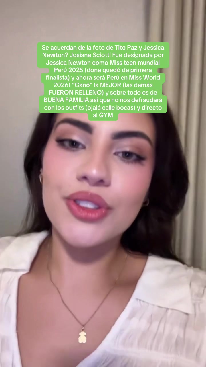 @LatinaUniversal