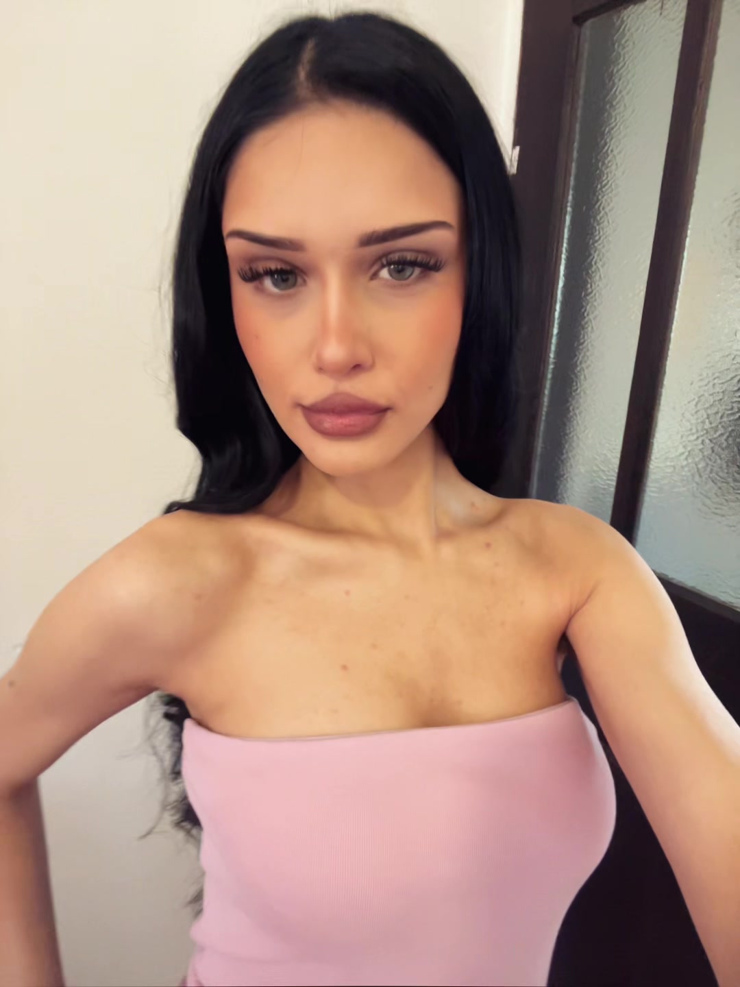 @️