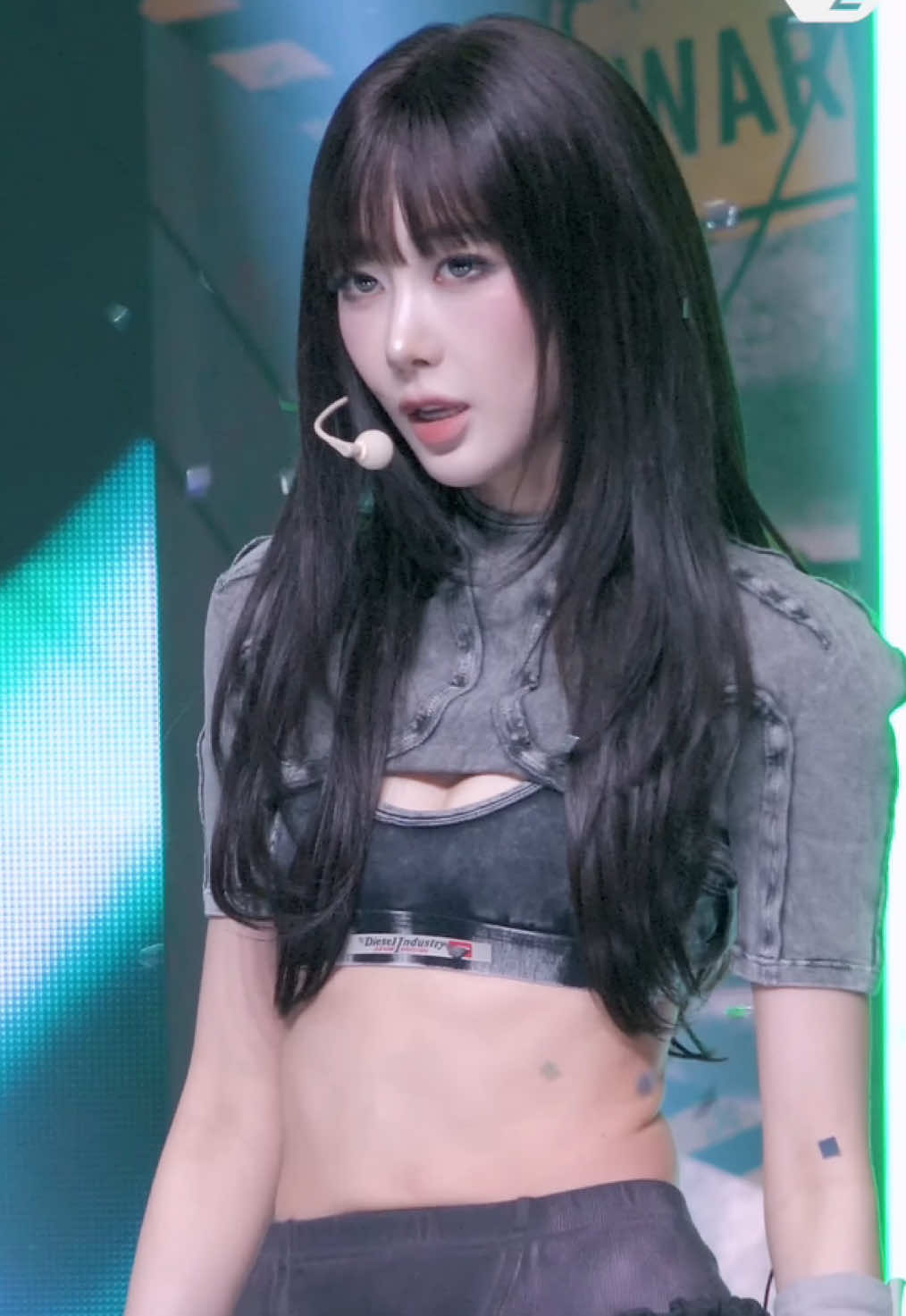 @luvrism