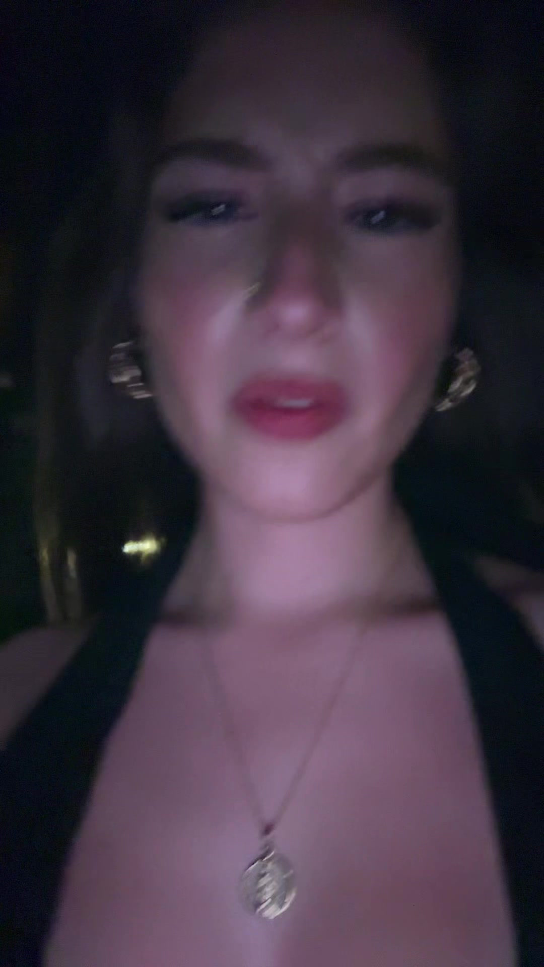 @Mia