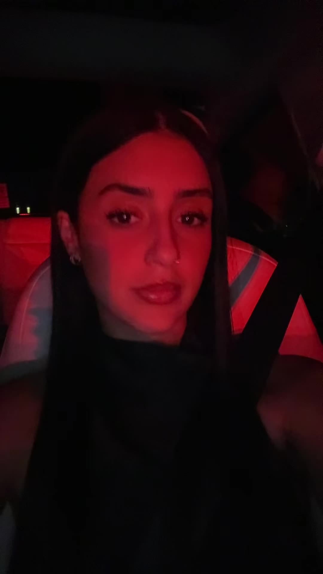 @Analuiza