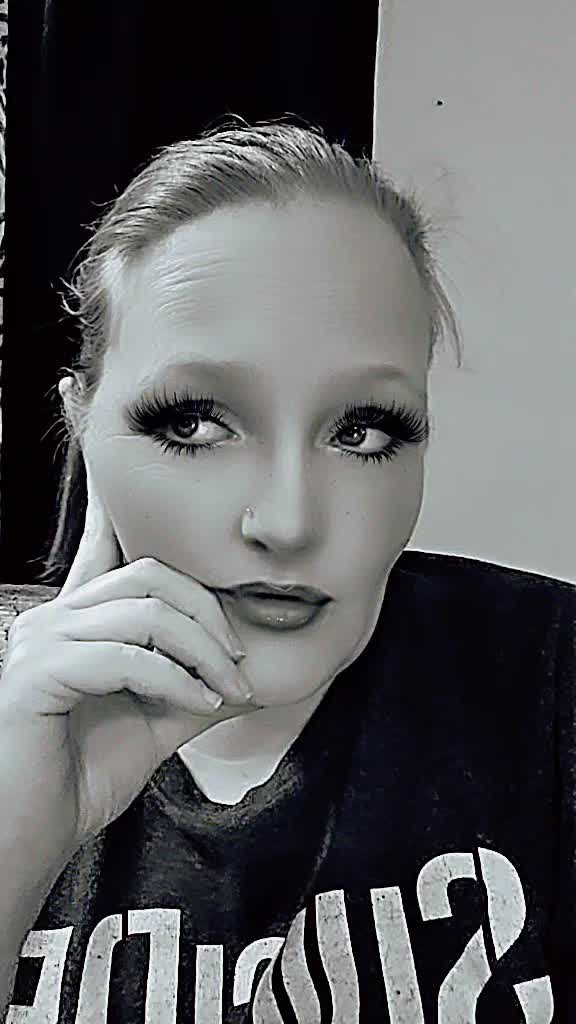 @Sarah🦇 🧛&zwj;♀️