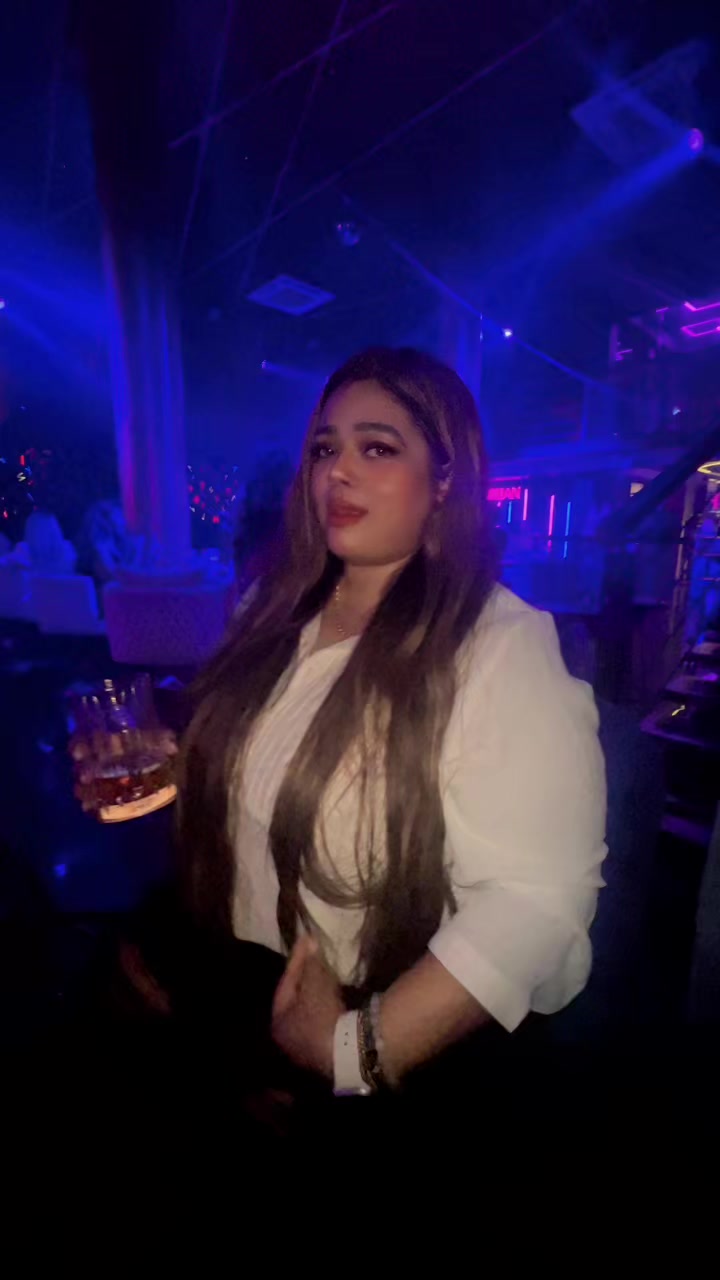 @😍Chubby🥰girl😘 جميل😉