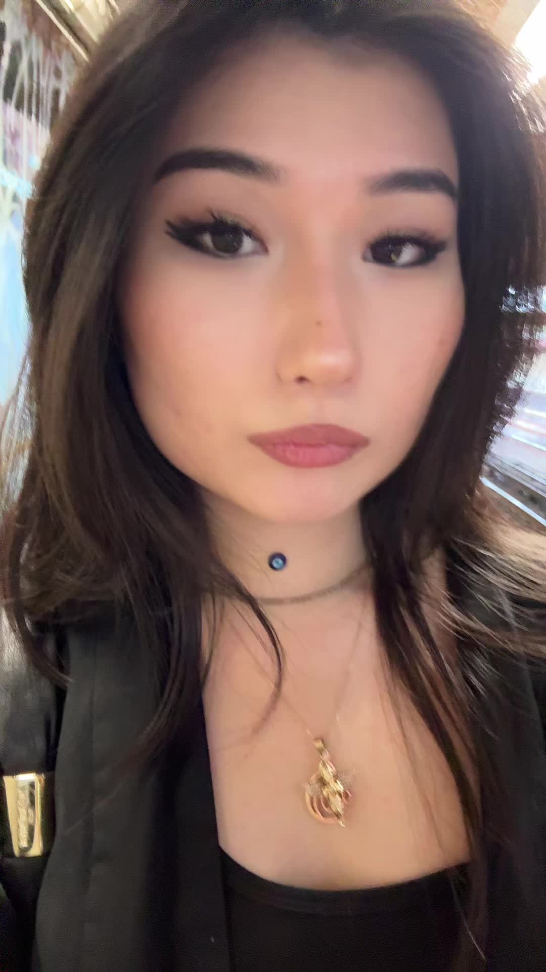 @minëk