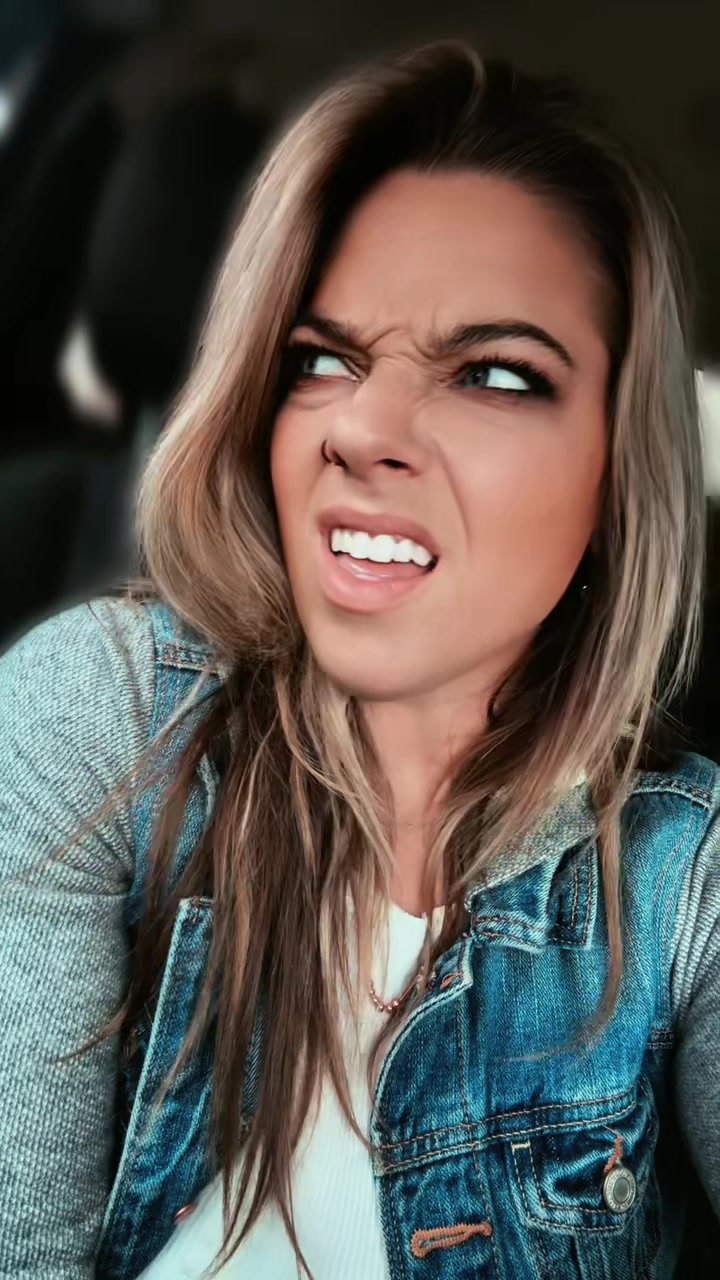 @ashlee ann ⊹ ࣪ ˖