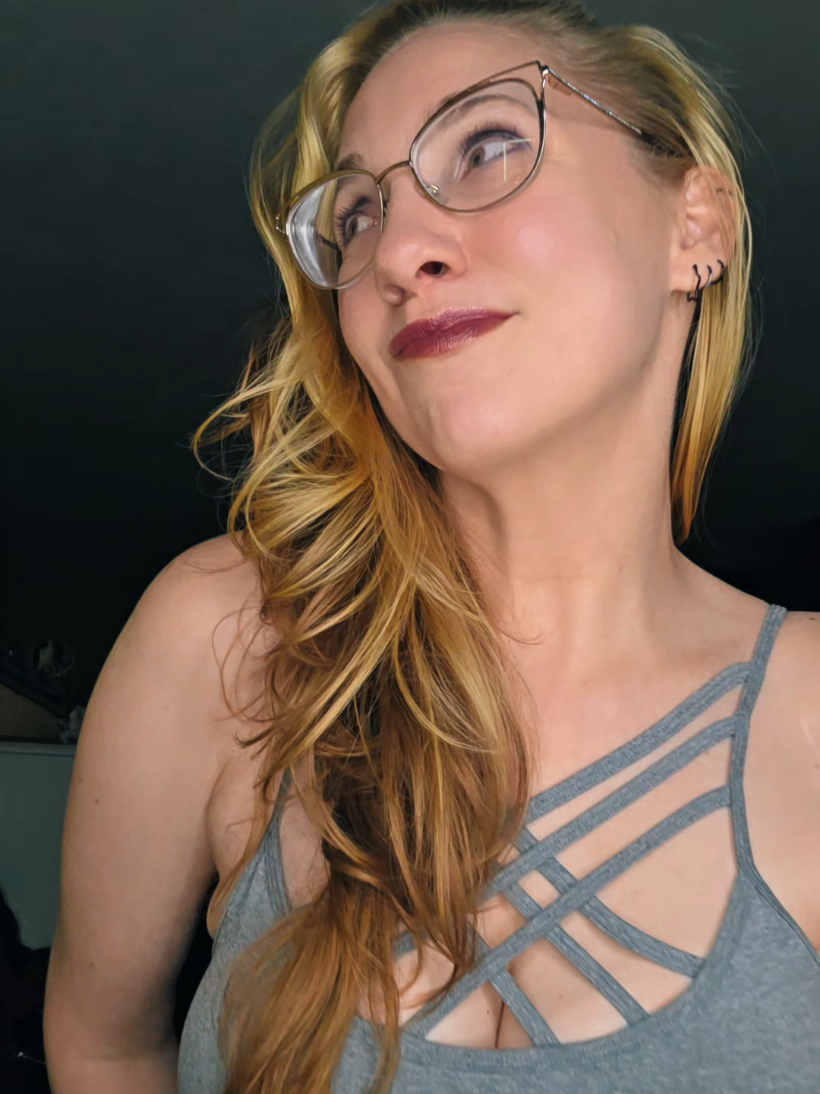 @HayAnna