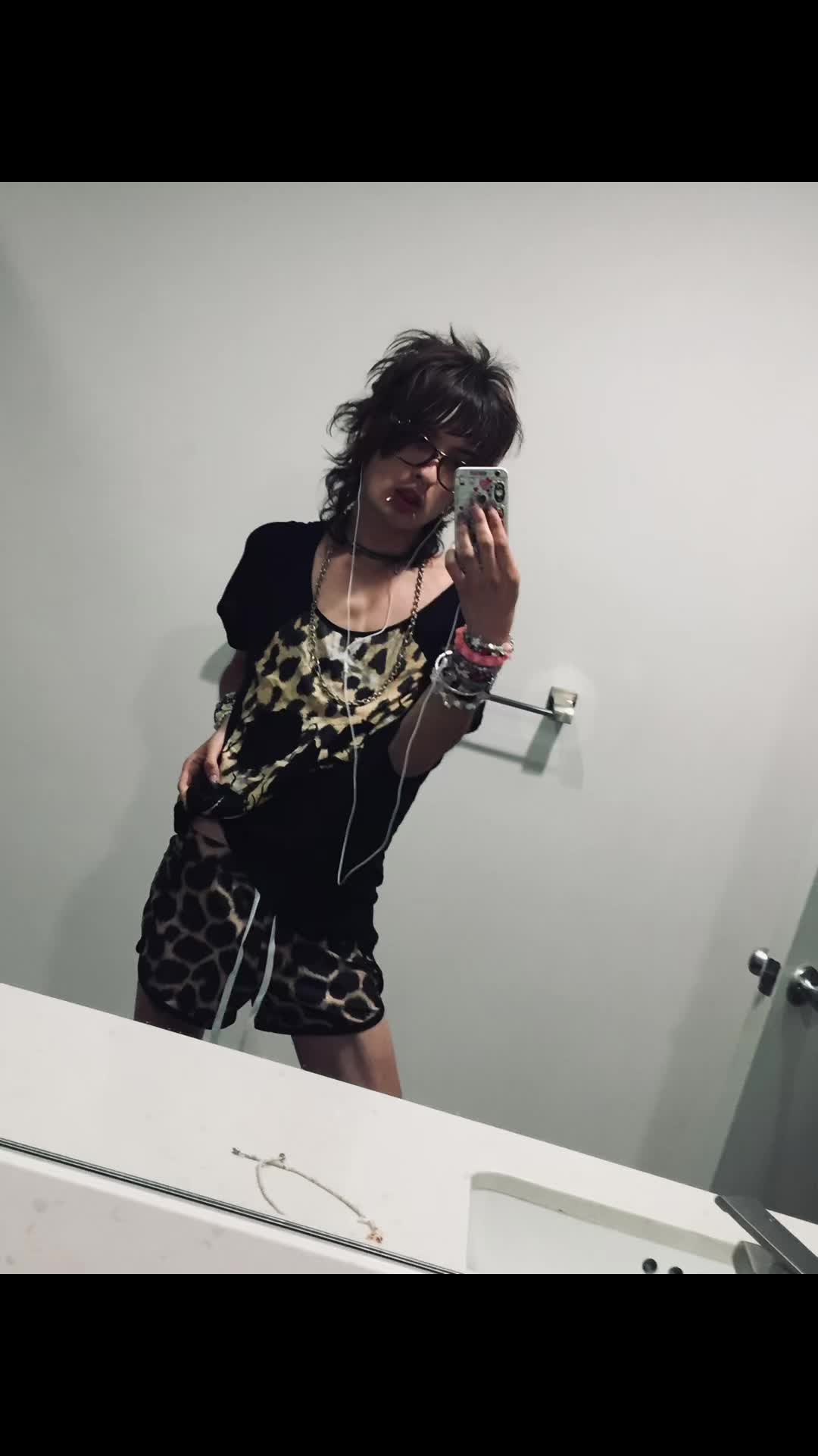 @kawaii goth ho