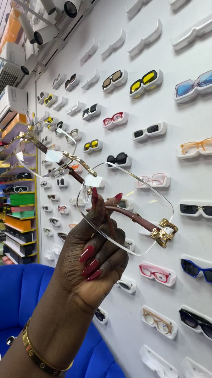 @AKURE SUNGLASS VENDOR 1