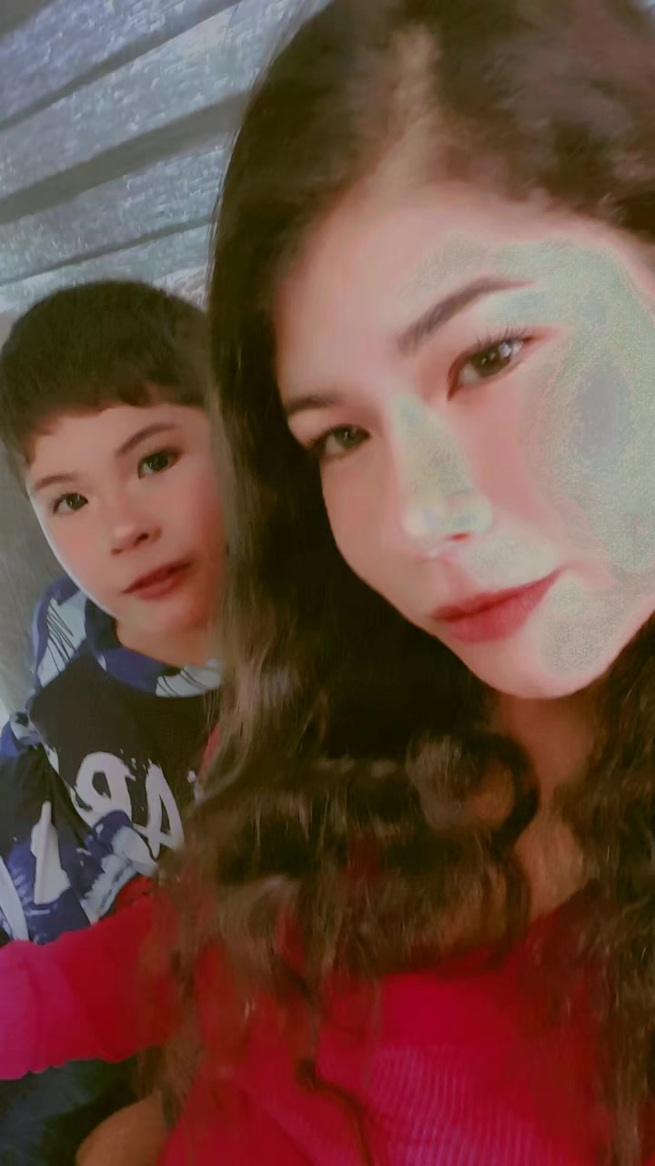 @Francia de Zarc🥰🤗