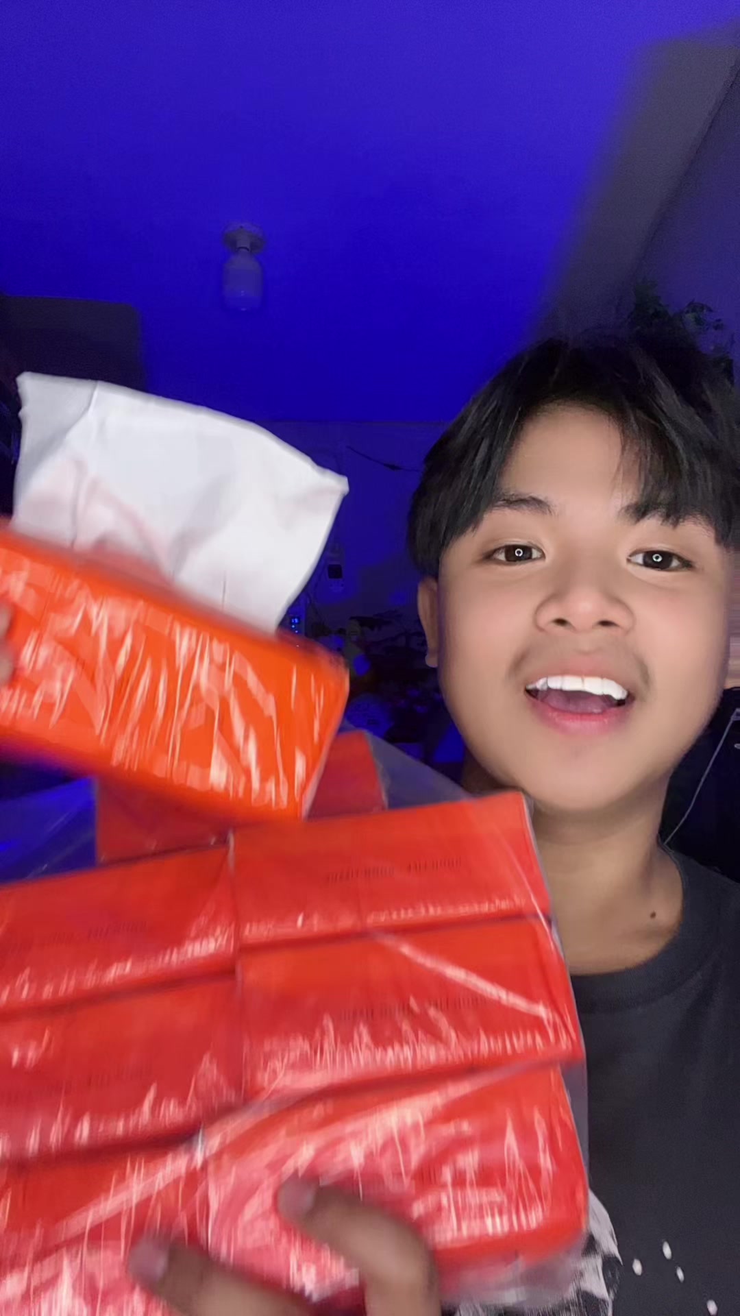 @yourchinito