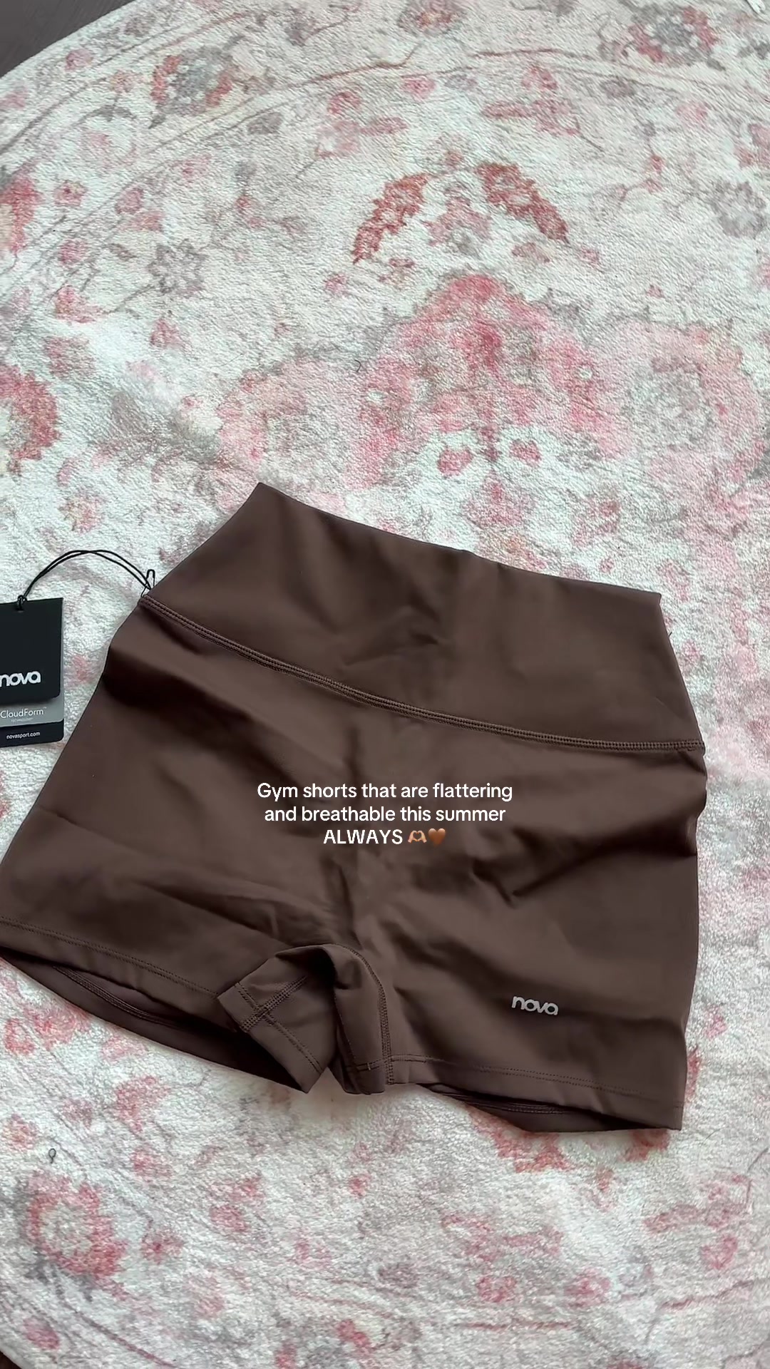 @Anna | Beauty + lifestyle ꨄ︎