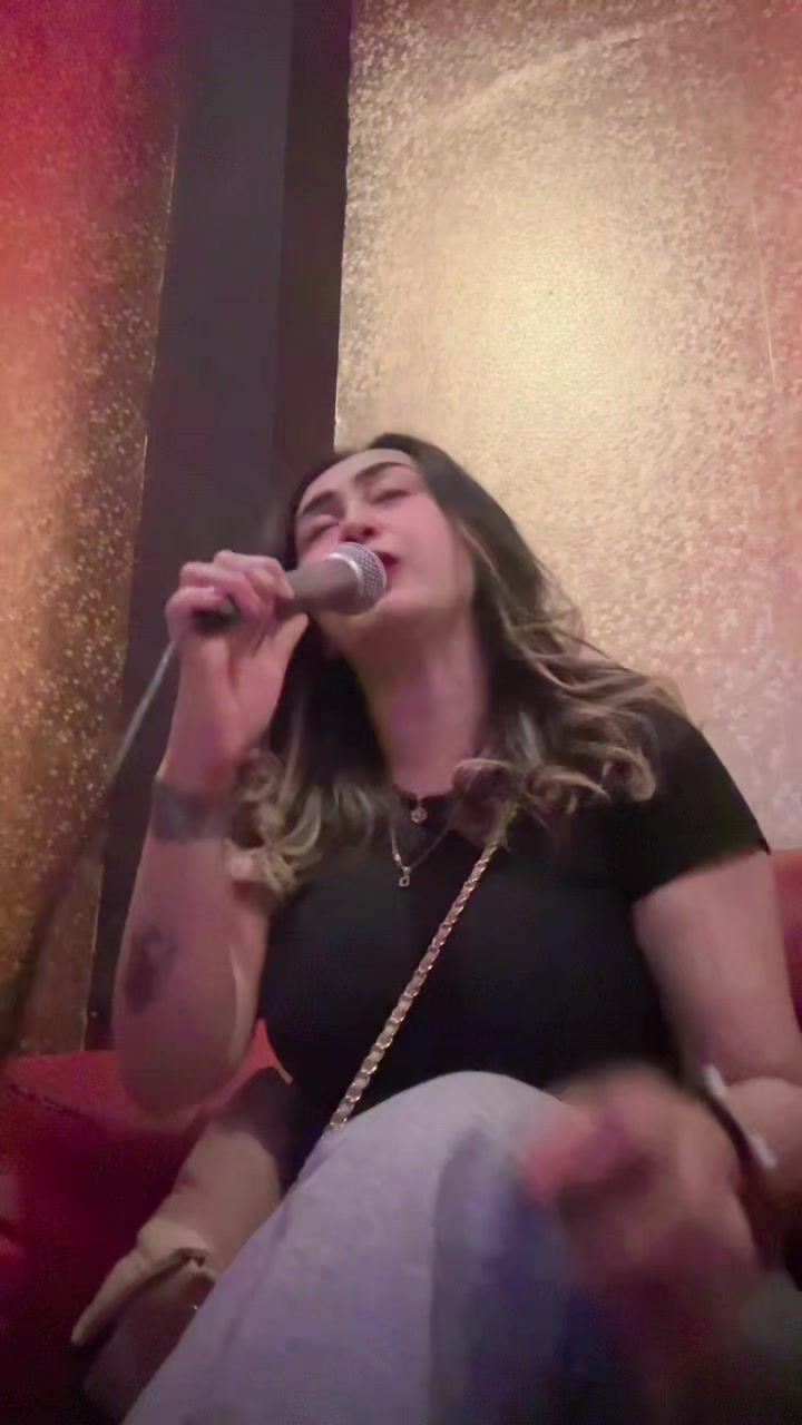 @DellaSantika22