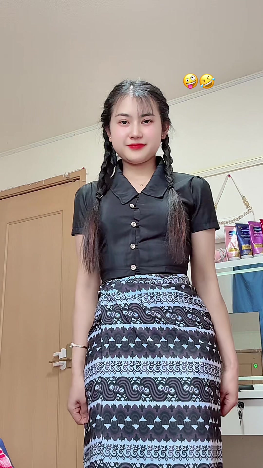 @Khin Nyein Chan🇲🇲🇯🇵