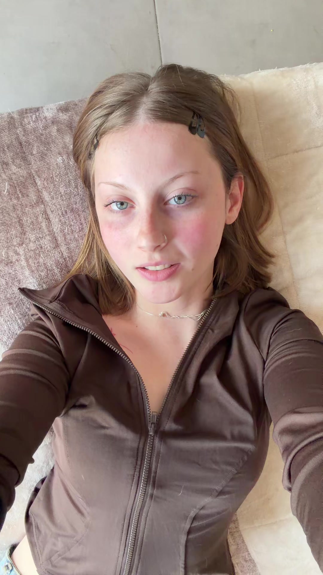 @abru