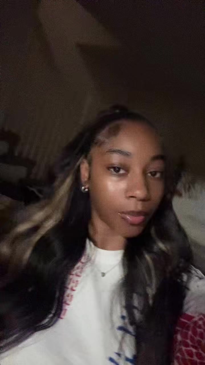 @Thegirlnextdoor😇