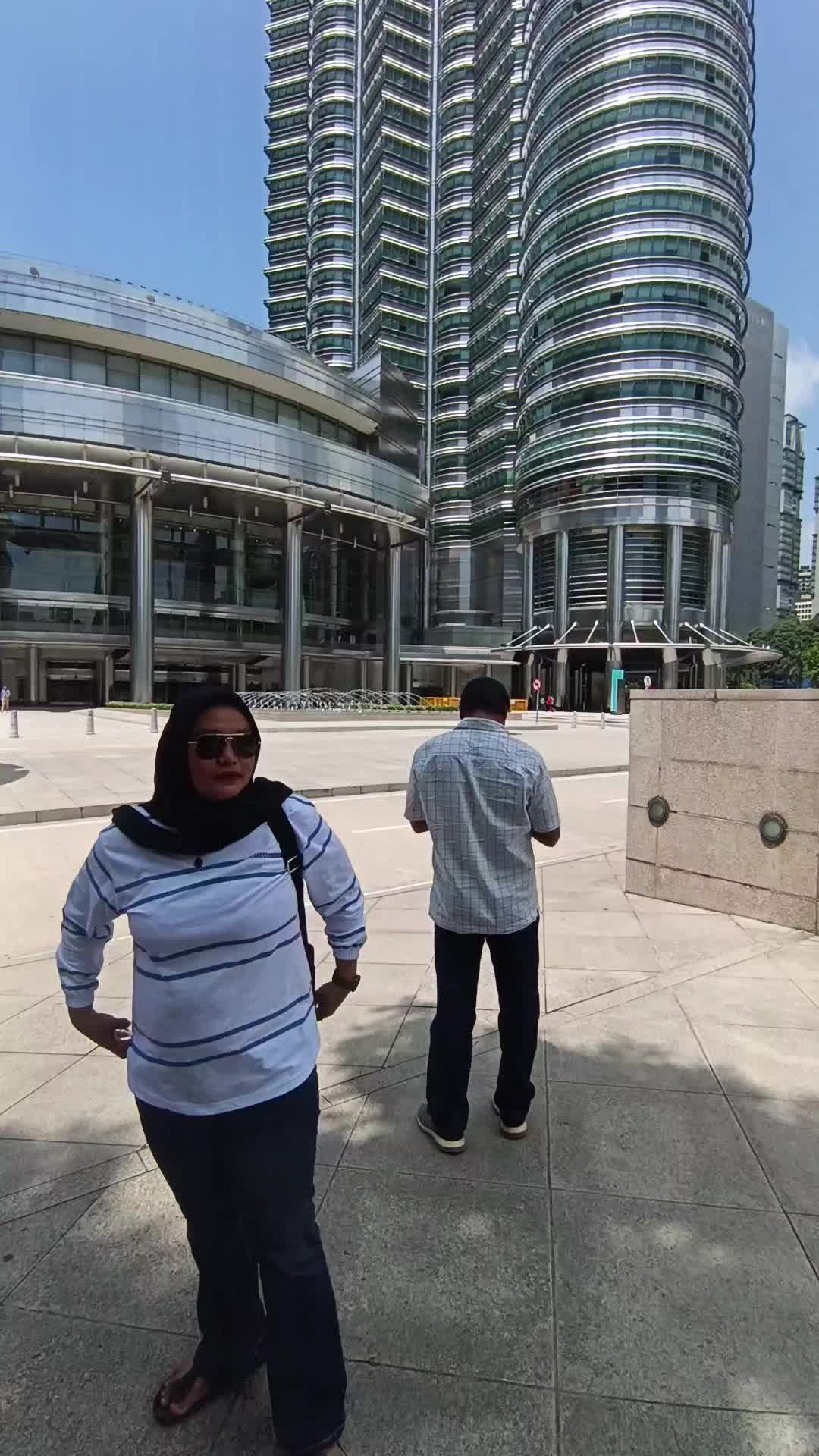 @Nyimas Thecollector
