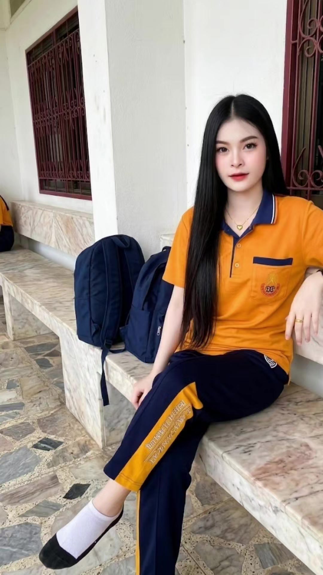@😻