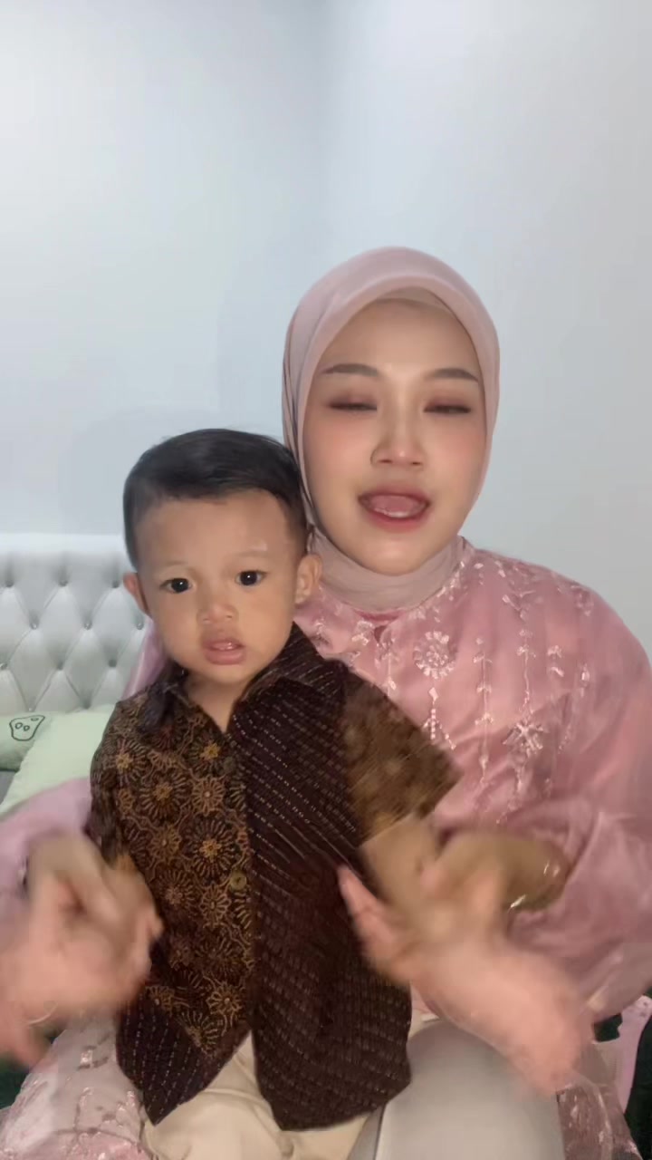 @mimi_pngsti
