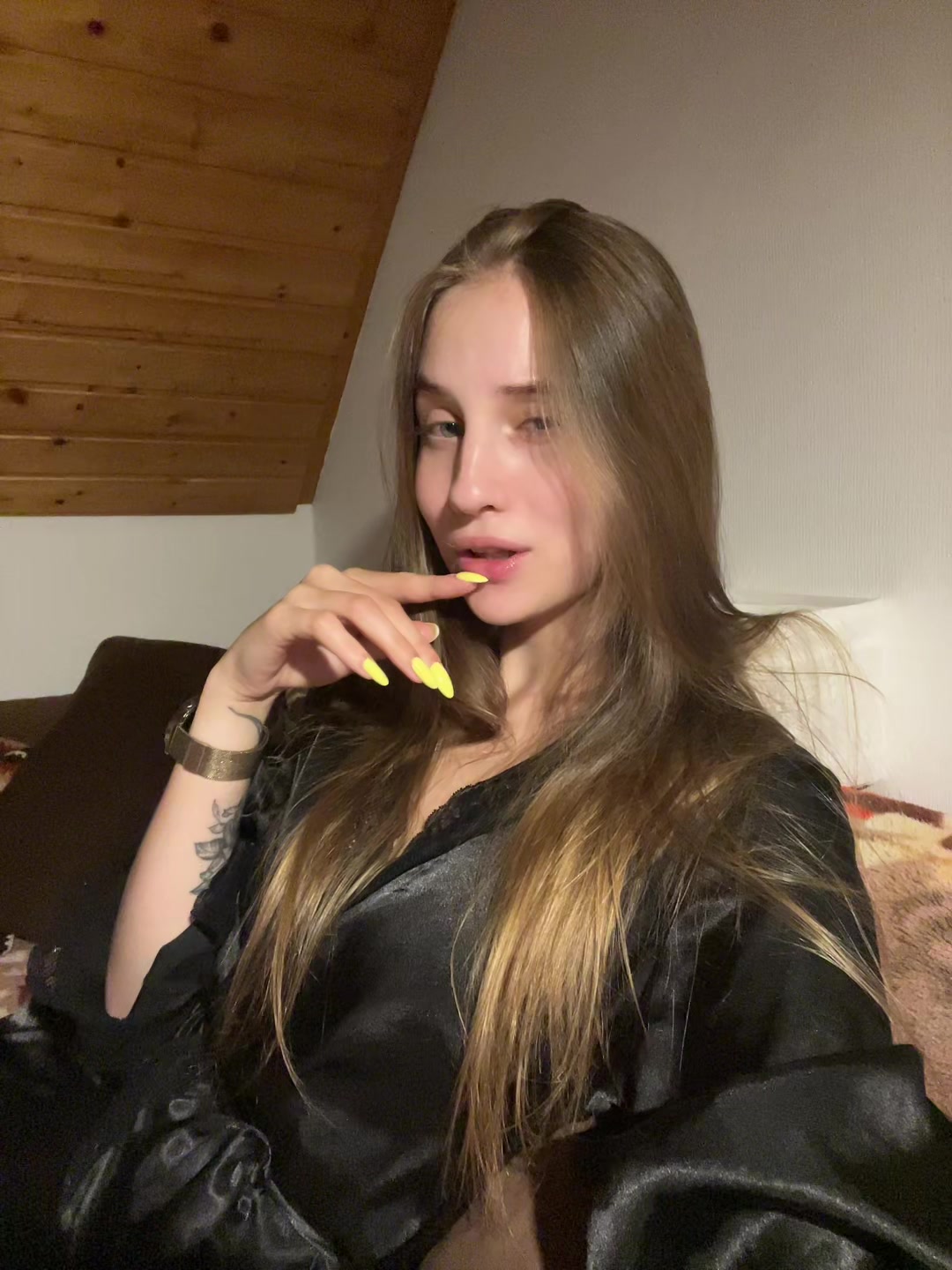 @МАТЬ