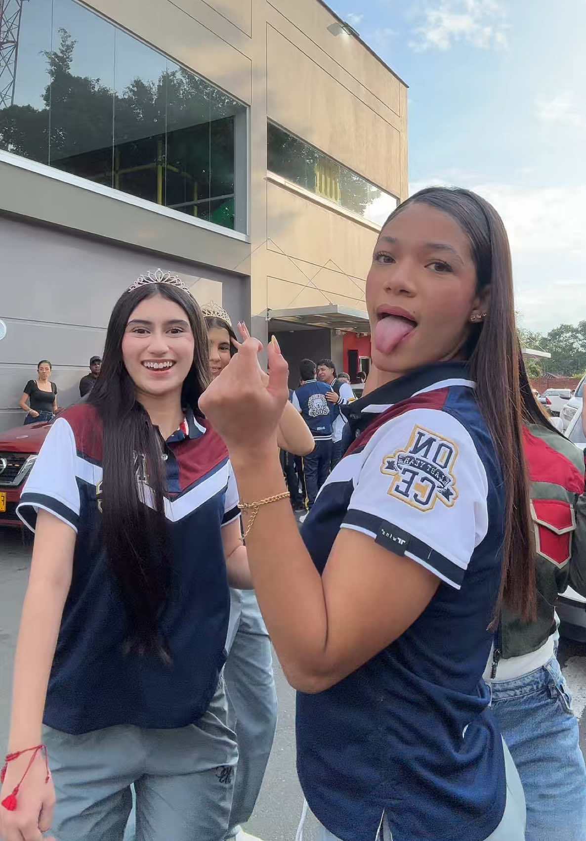 @twinschaquetasprom