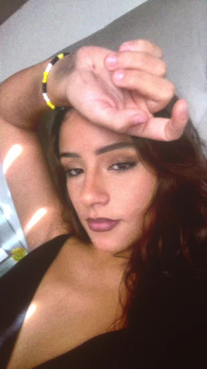 @laviniaaroux