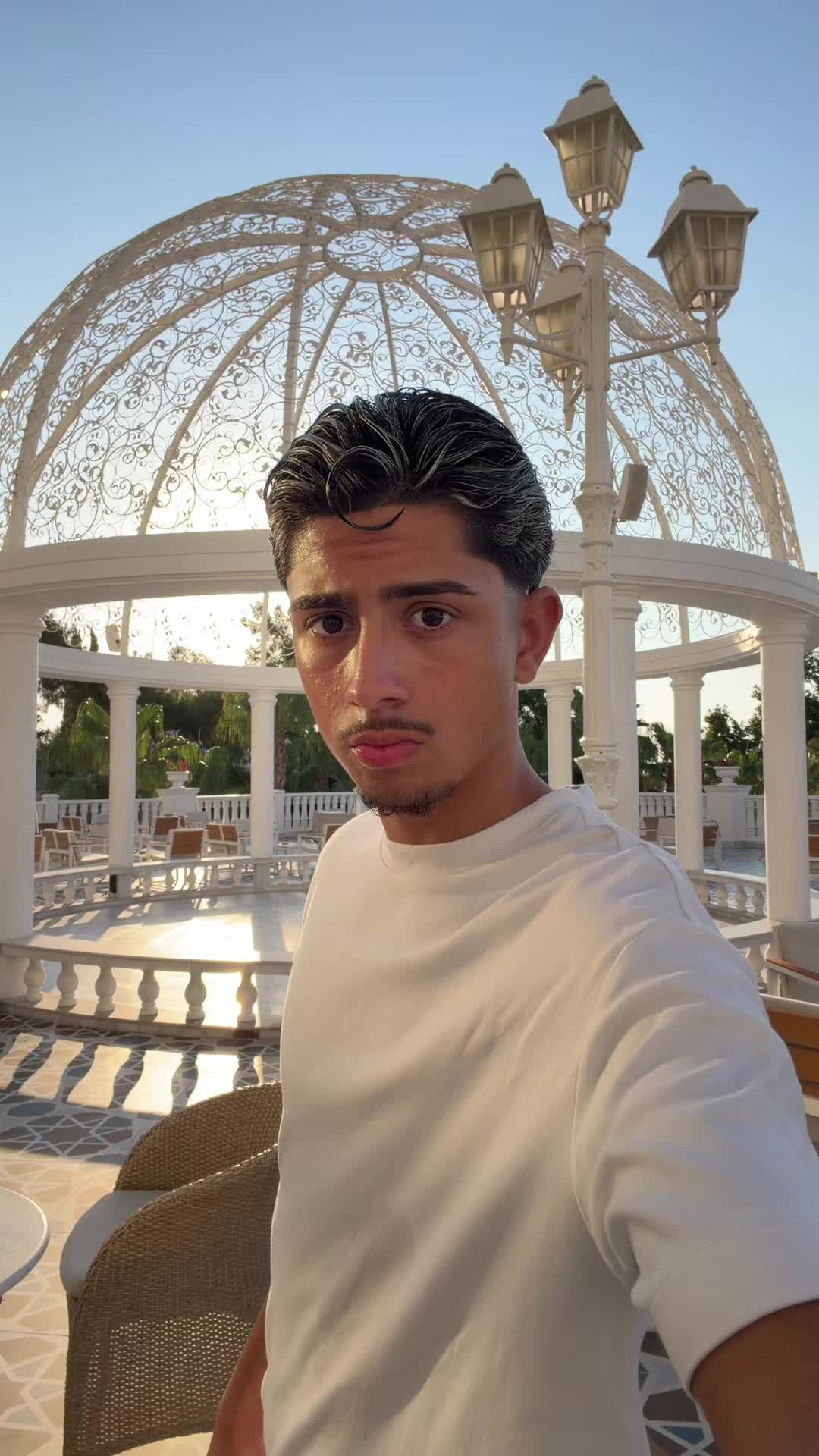 @🥥