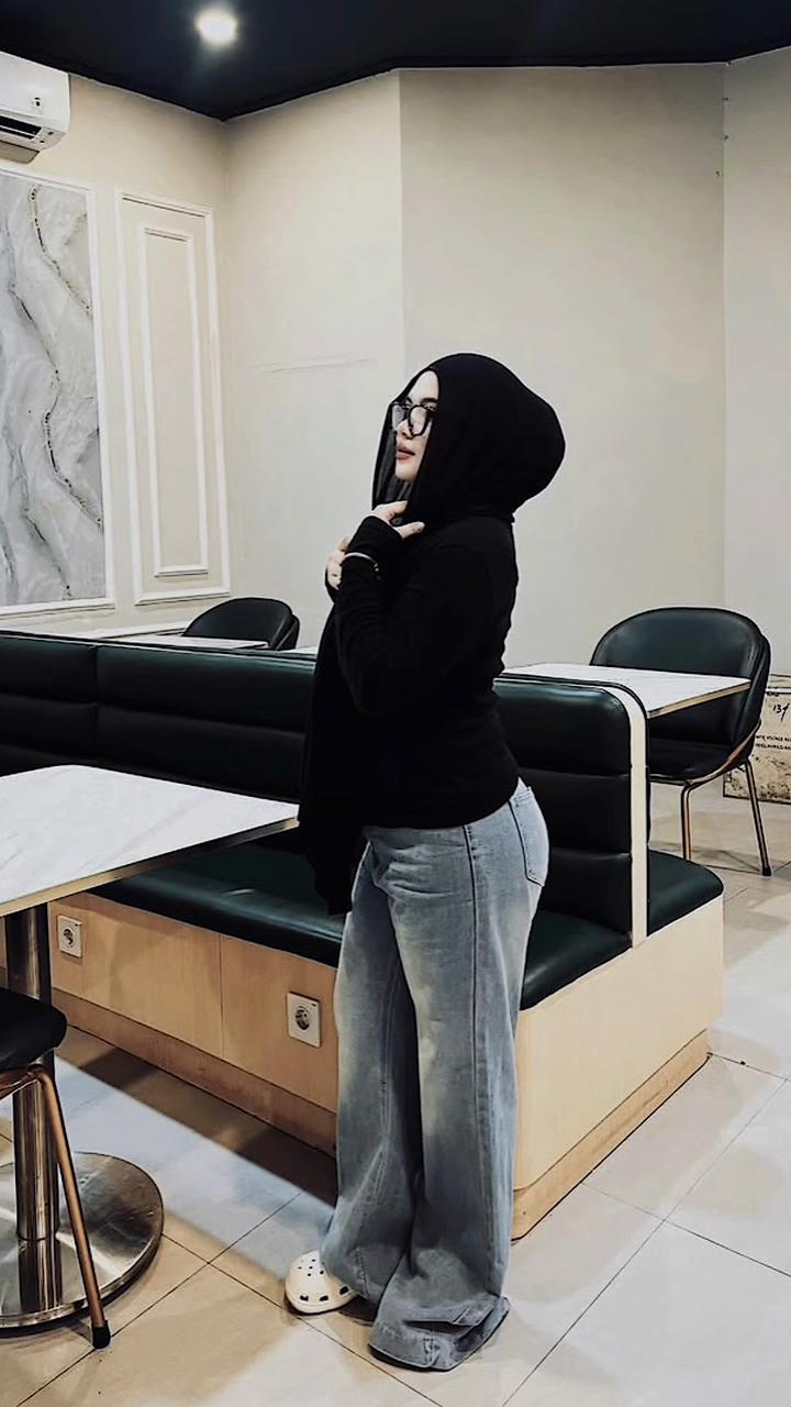@anniputri5
