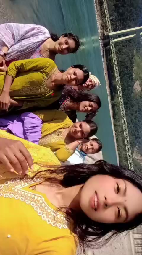 @R~ 🌈