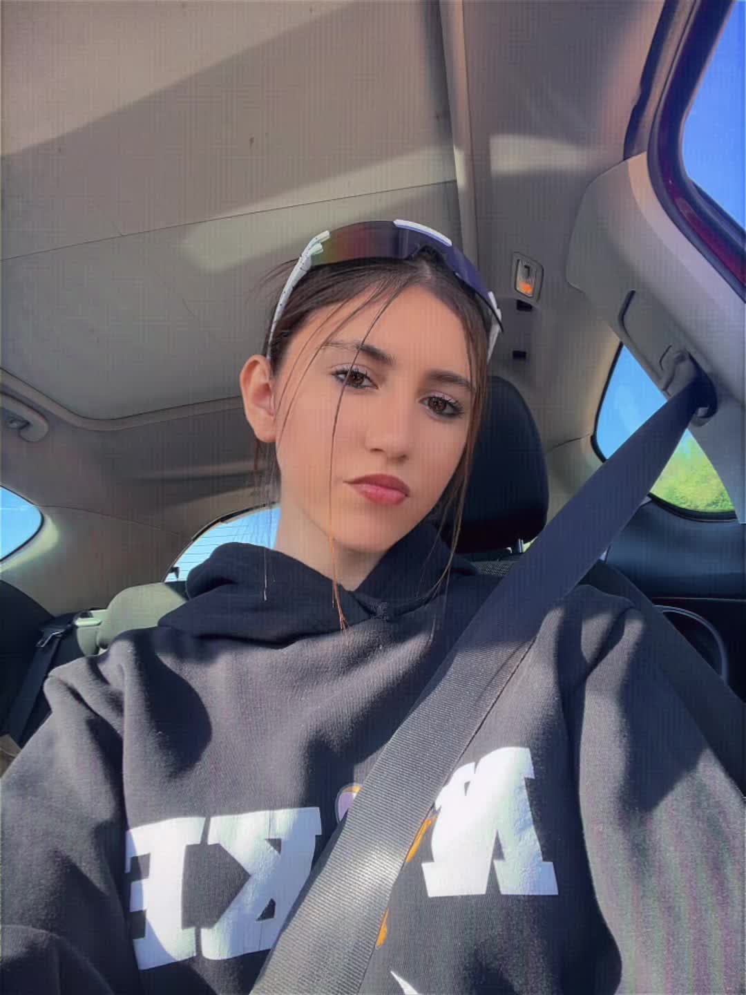 @༄𝓗𝓮𝓵𝓮𝓷𝓪༄