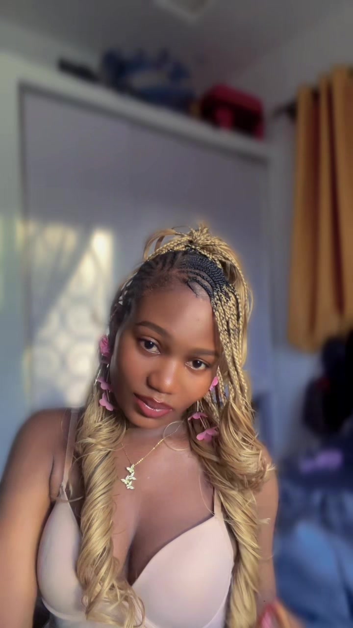 @Mercylina🤭🦋