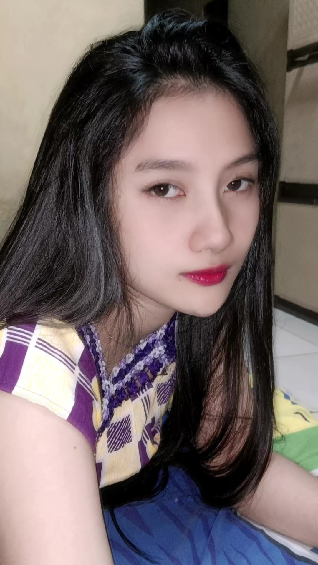 @Dari Kontak Anda
