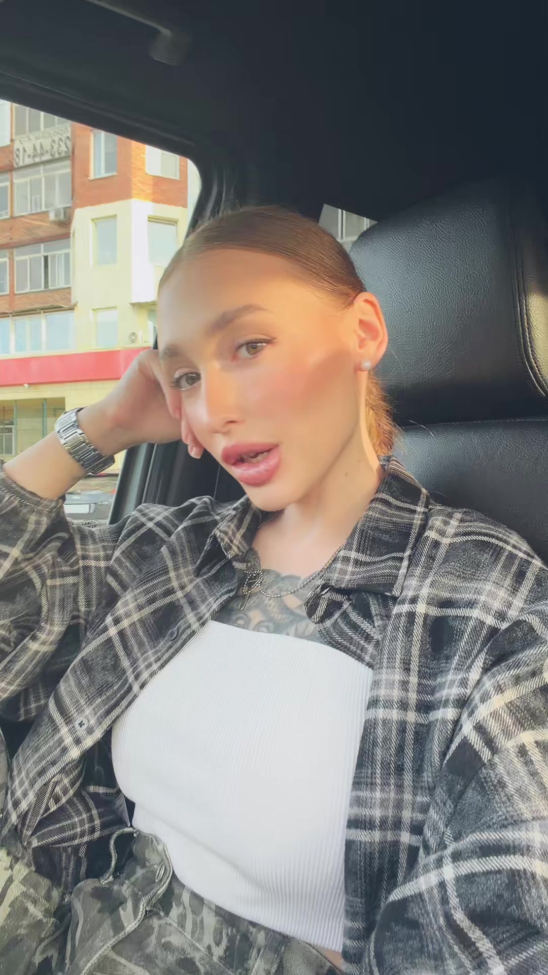@Anlina_W