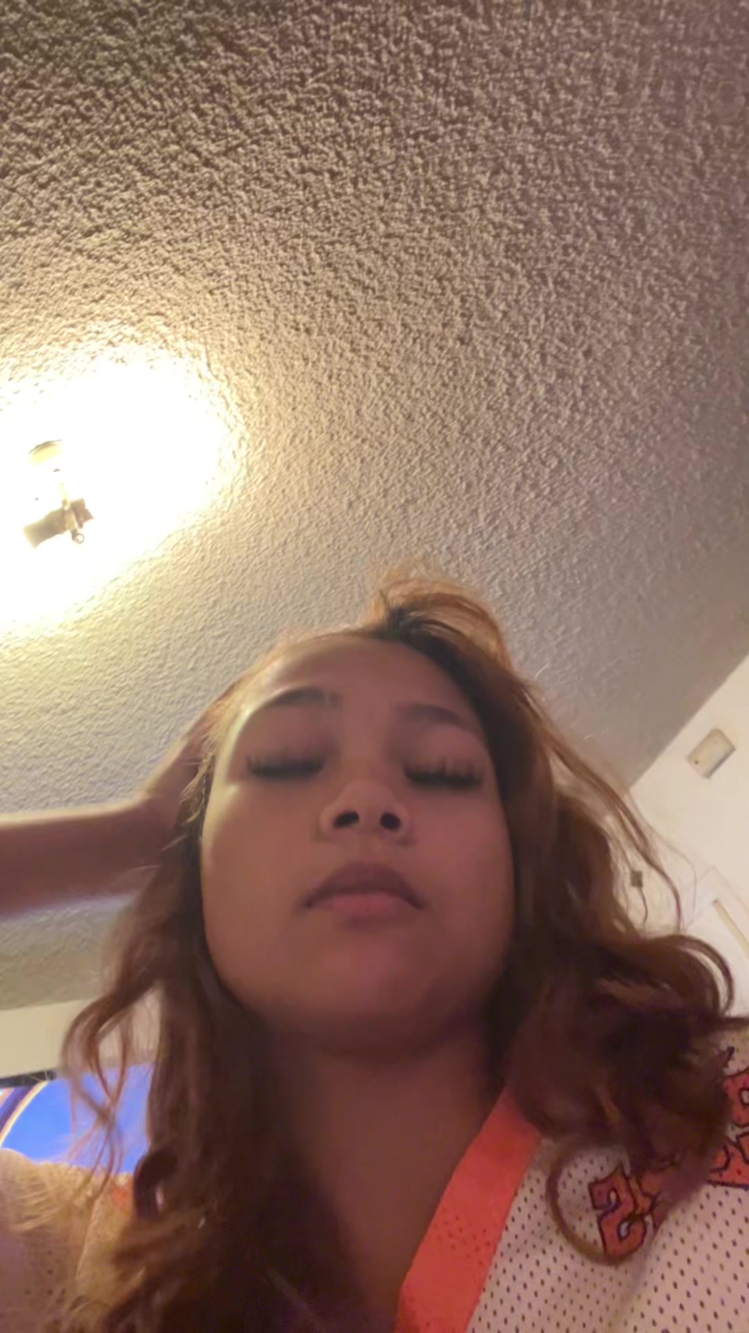 @👣