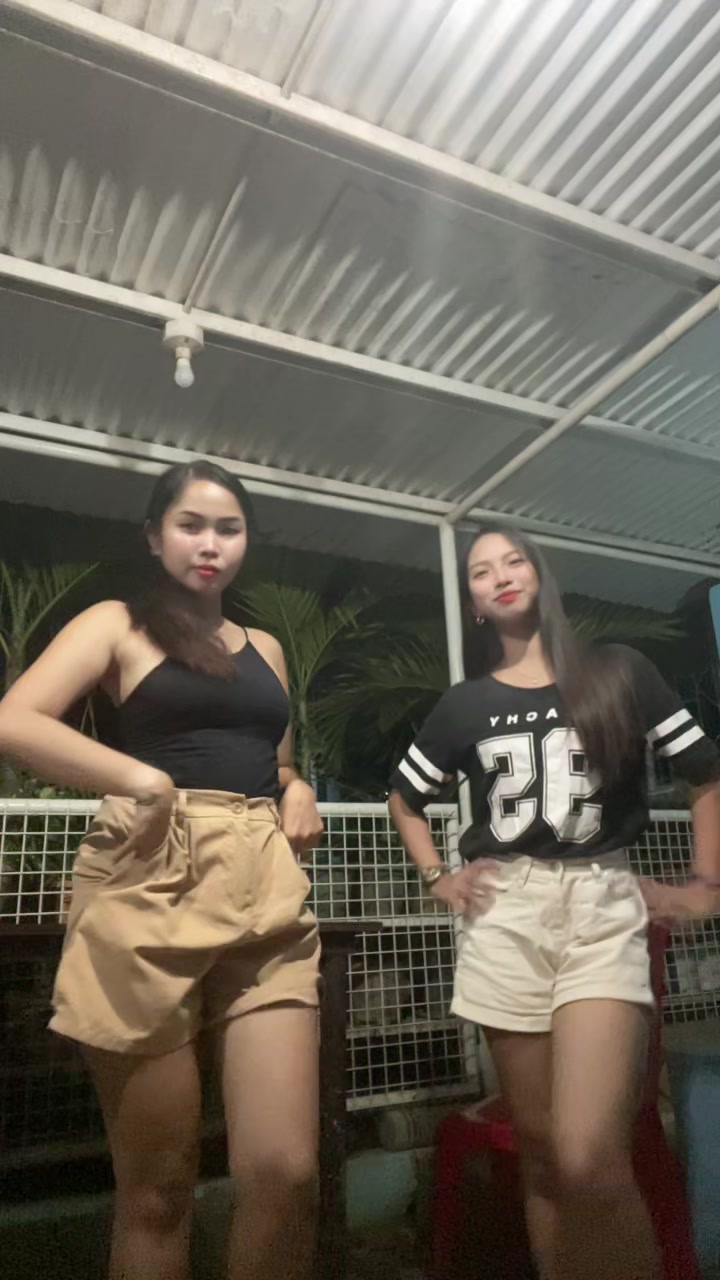 @Isla Miles🛍️