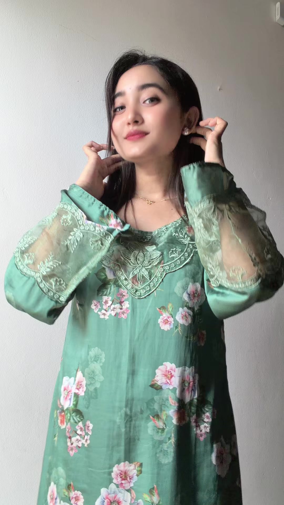 @SiYa MoNI🕊️🪞