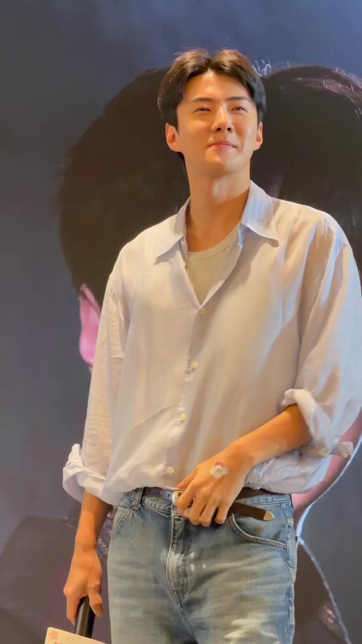 @(⊼⌔⊼)♡