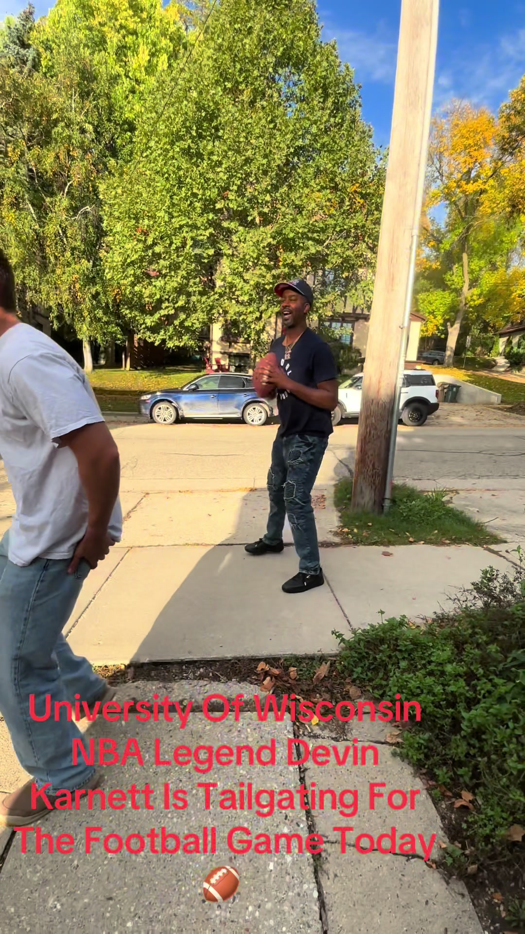 @🏀📸✍️😎