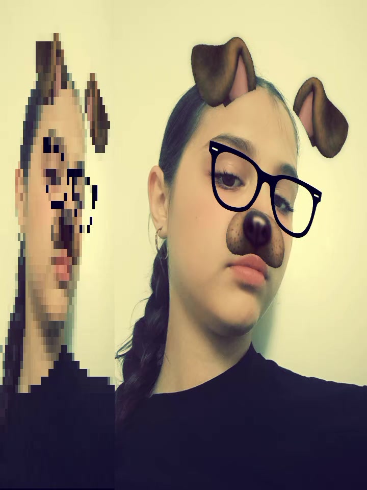 @)