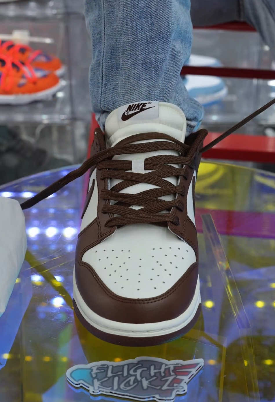 @Lacedsneaker