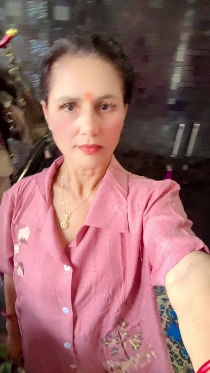 @Amrita Bhandari732