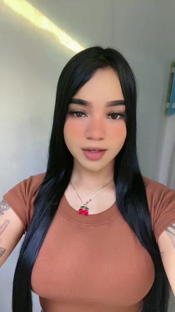 @HillaryVTG🍓
