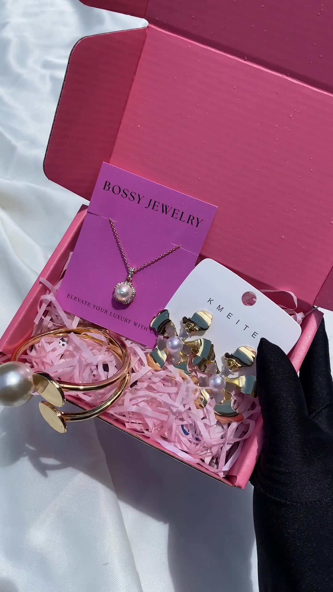 @BOSSY JEWELRY.ug