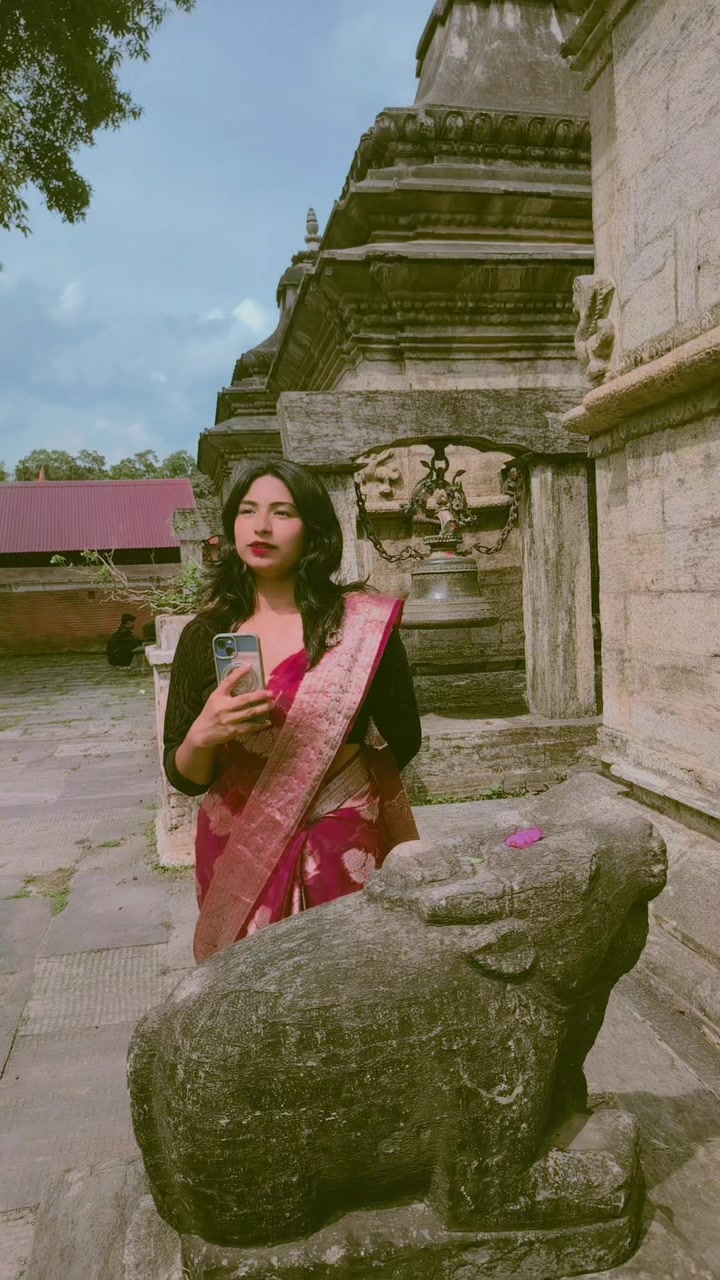 @Bhojpuriya queen 👸