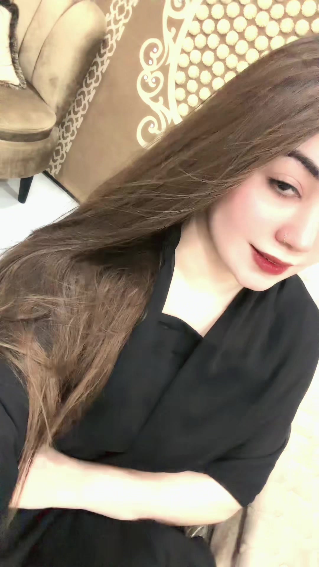 @Lovely Khan 🥀