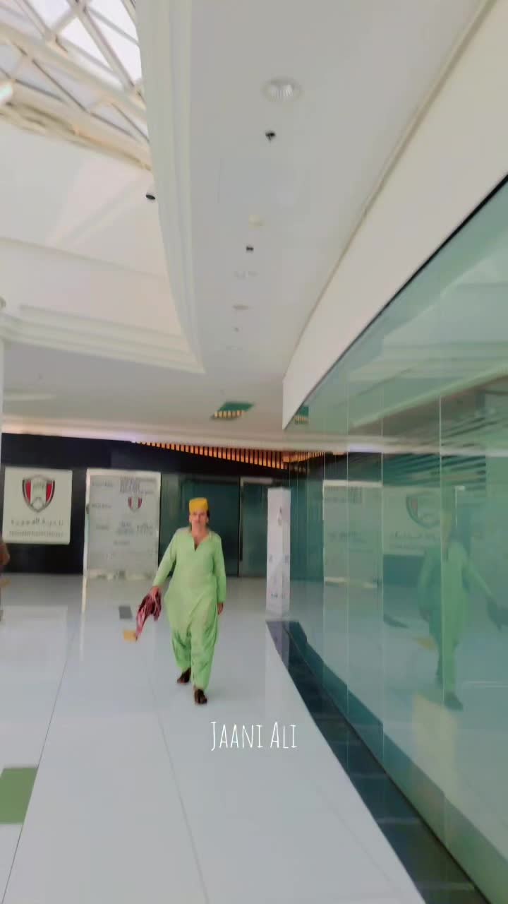 @🇦🇪✈️🇵🇰کنگ بوس سرور جکرانی