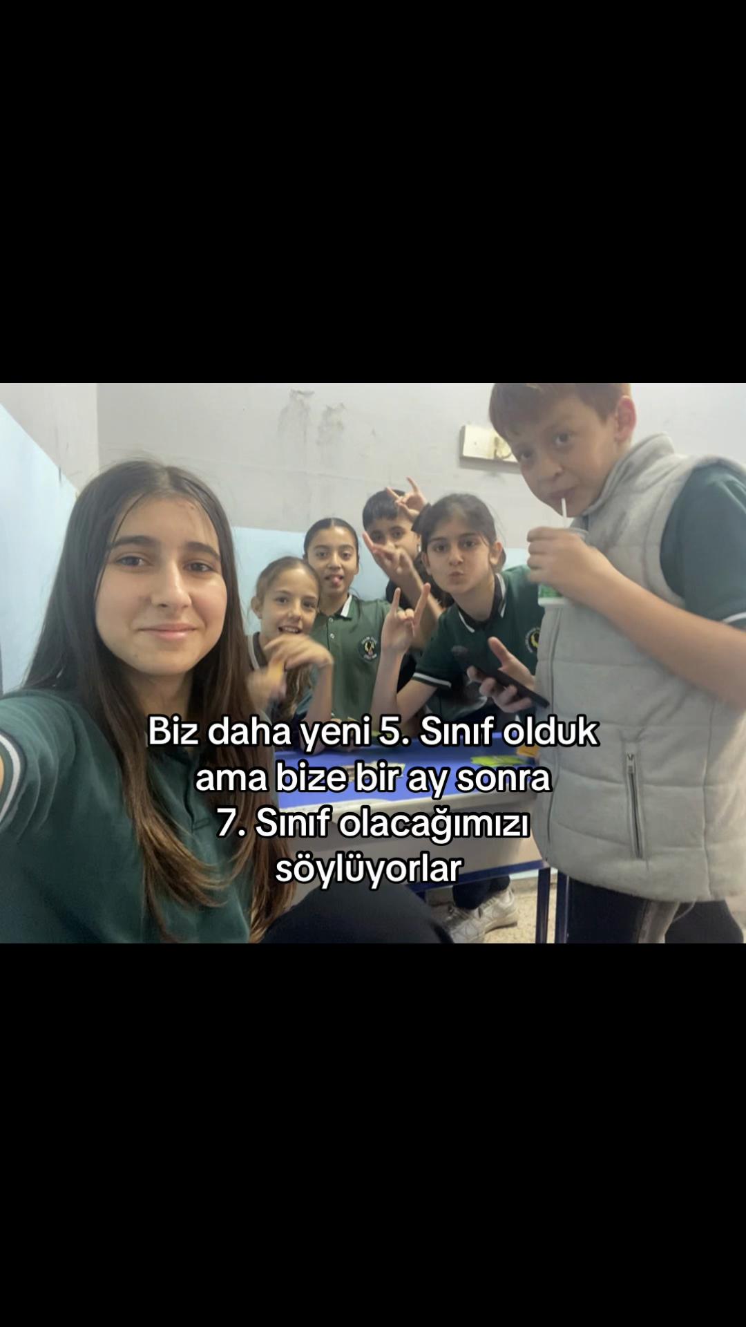 @Afra9️⃣