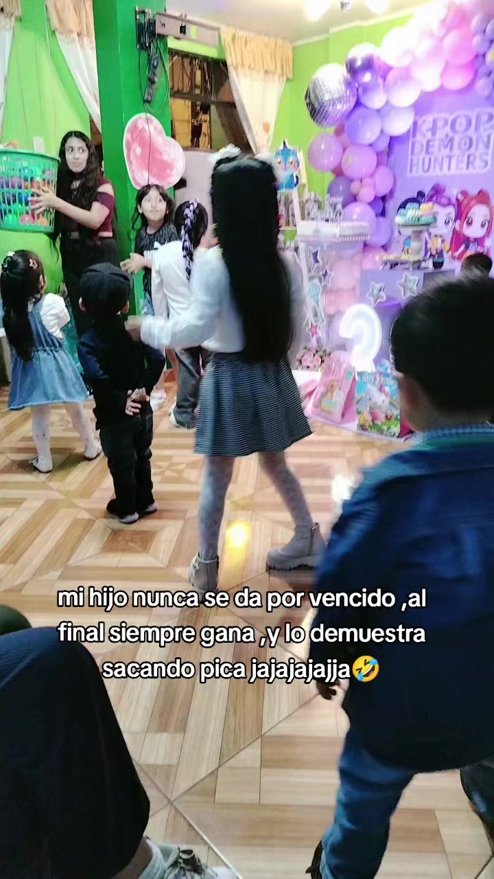 @MELO DE LEÓN 👑🦁