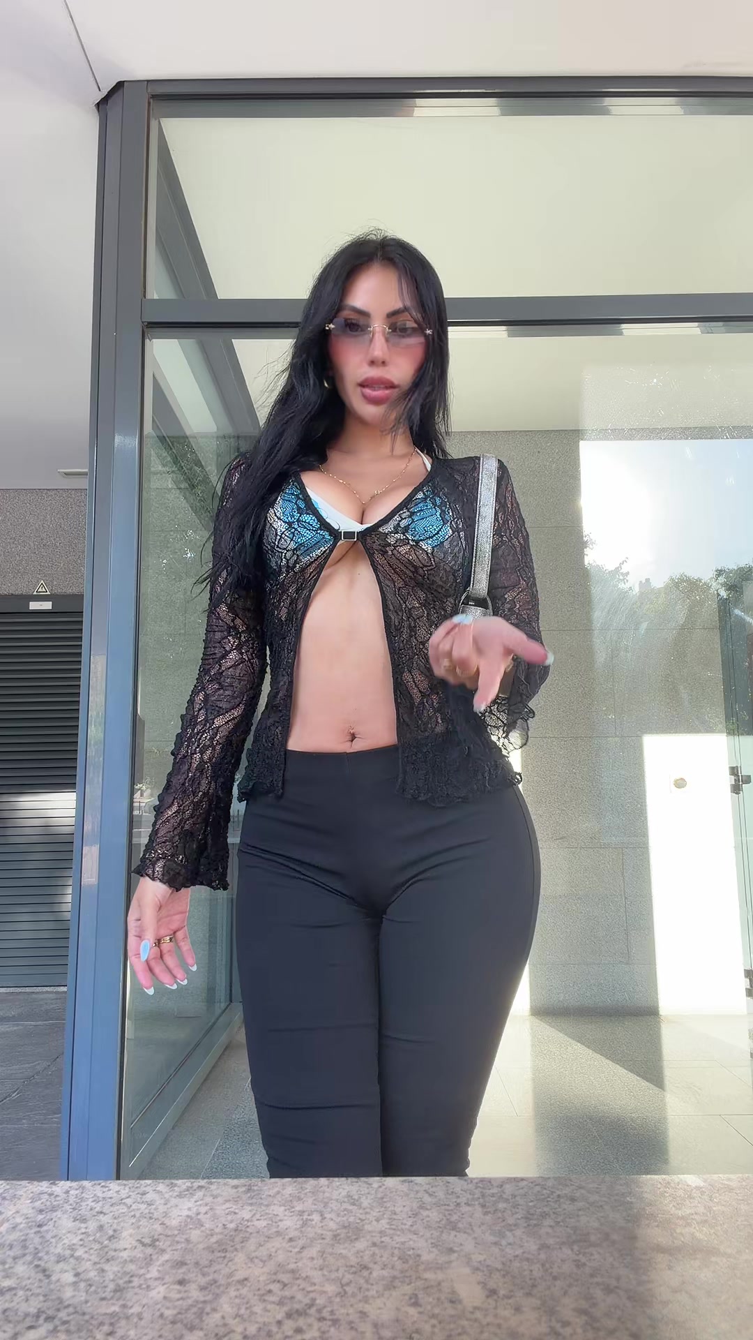@leslyreynas