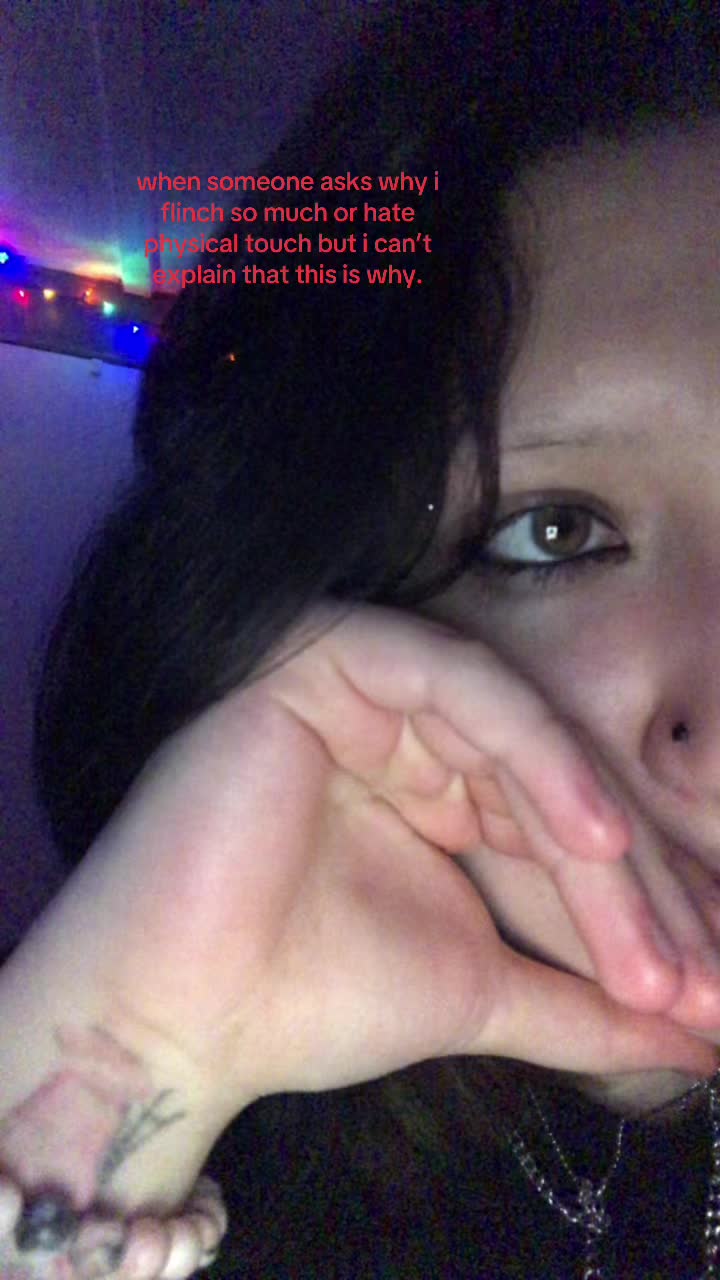 @🧛🏻&zwj;♀️𐕣 𝒜𝓃𝓃𝒶 𐕣🦇