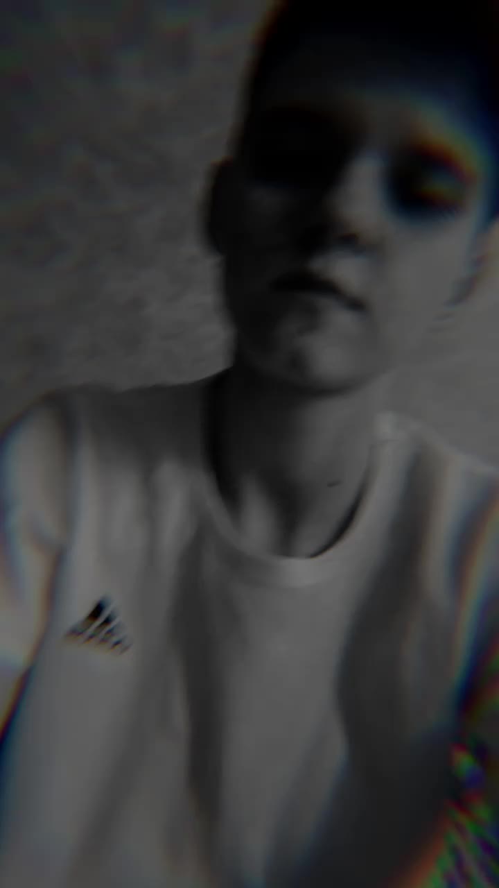 @𝓑𝓻𝓸𝓴𝓮𝓷 𝓗𝓮𝓪𝓻𝓽♡